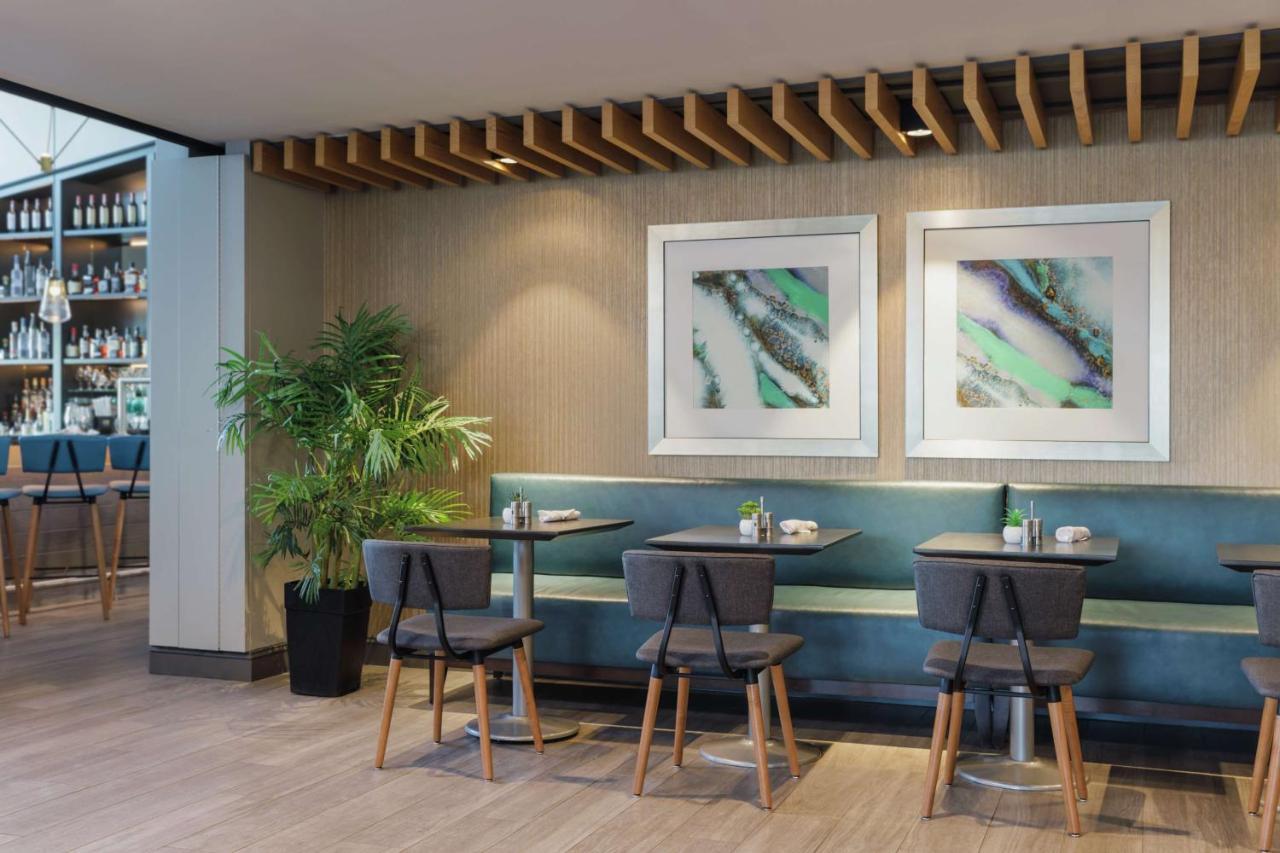 Hotel Trilogy Albany Airport, Tapestry Collection By Hilton Latham Exterior foto