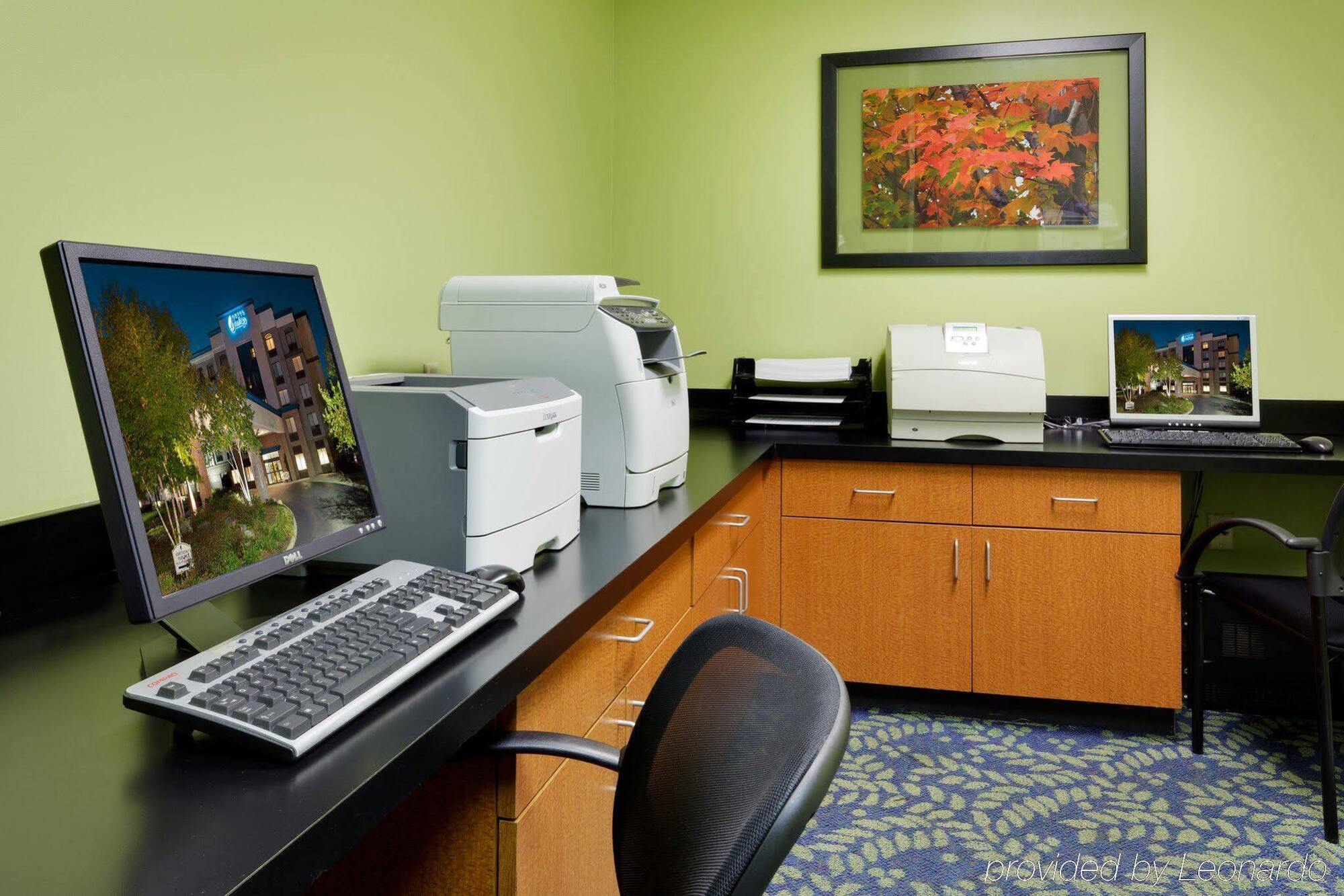Hotel Trilogy Albany Airport, Tapestry Collection By Hilton Latham Exterior foto